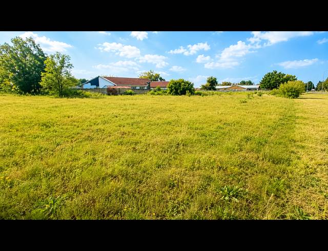 1,020M² VACANT LAND FOR SALE IN KOOKRUS